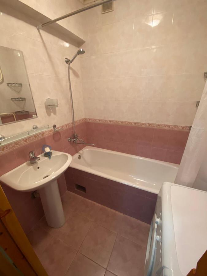 Апартаменты У Парка Голубые Купола И Цум Apartments At Blue Dome Park タシュケント エクステリア 写真