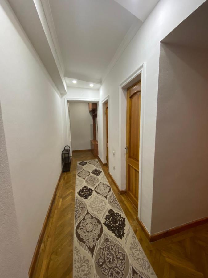 Апартаменты У Парка Голубые Купола И Цум Apartments At Blue Dome Park タシュケント エクステリア 写真