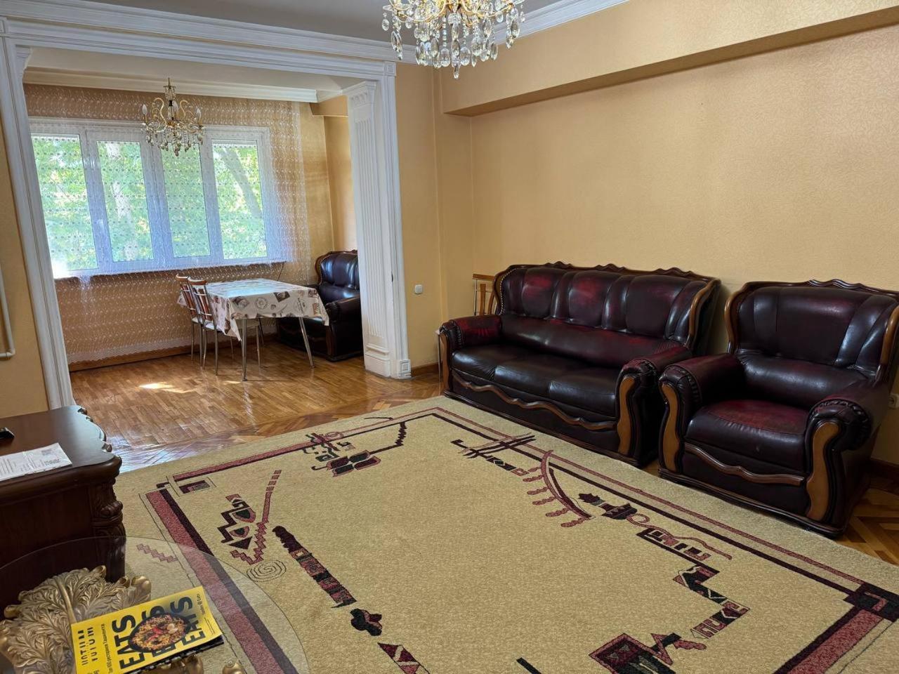 Апартаменты У Парка Голубые Купола И Цум Apartments At Blue Dome Park タシュケント エクステリア 写真